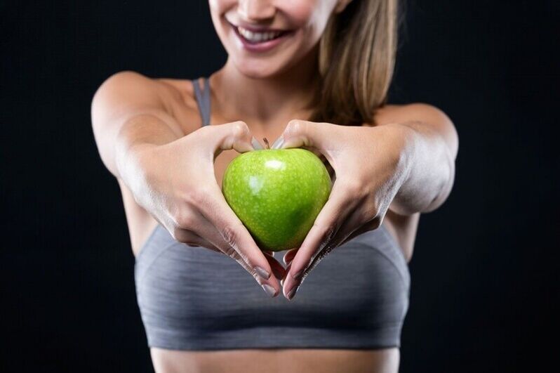 Apple diet to lose weight in a week.